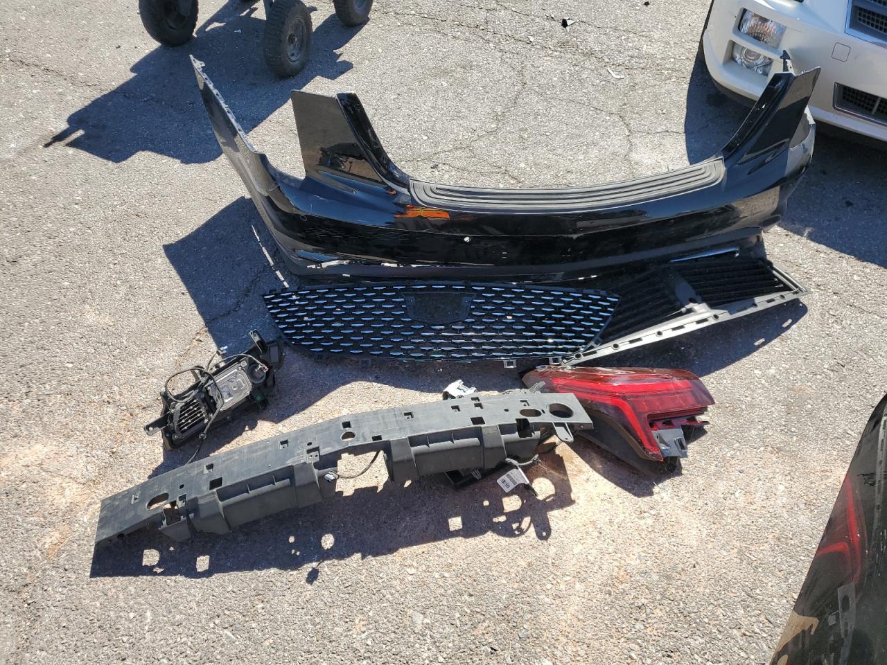 2022 CADILLAC CT5 LUXURY VIN:1G6DX5RK5N0117002