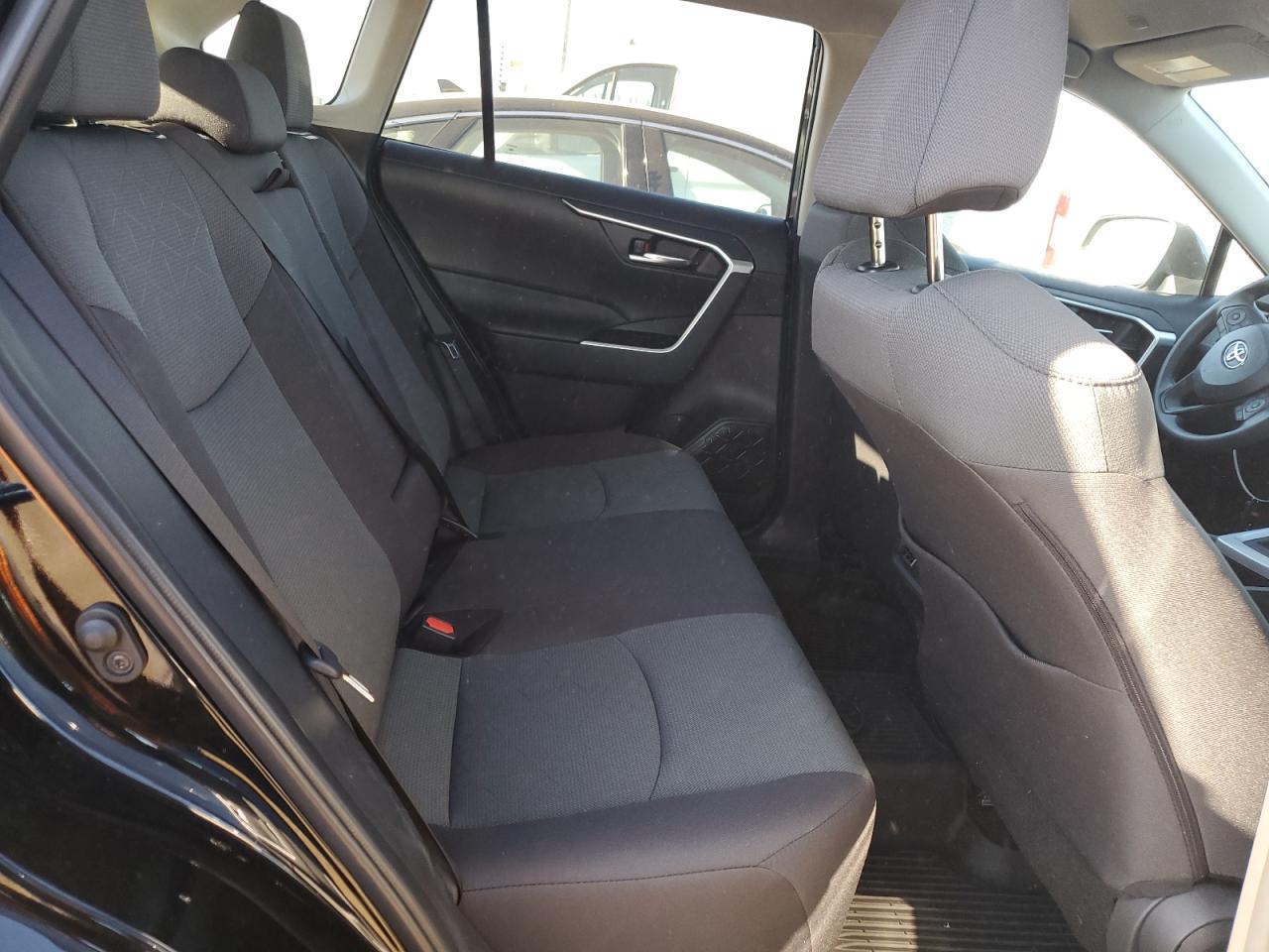 2024 TOYOTA RAV4 XLE VIN:2T3P1RFV9RC474963