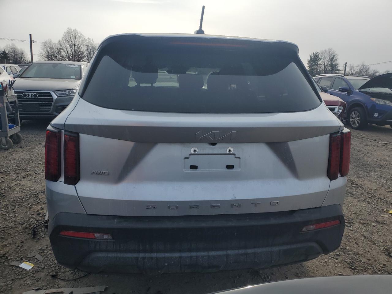 2022 KIA SORENTO LX VIN:5XYRGDLC3NG099592