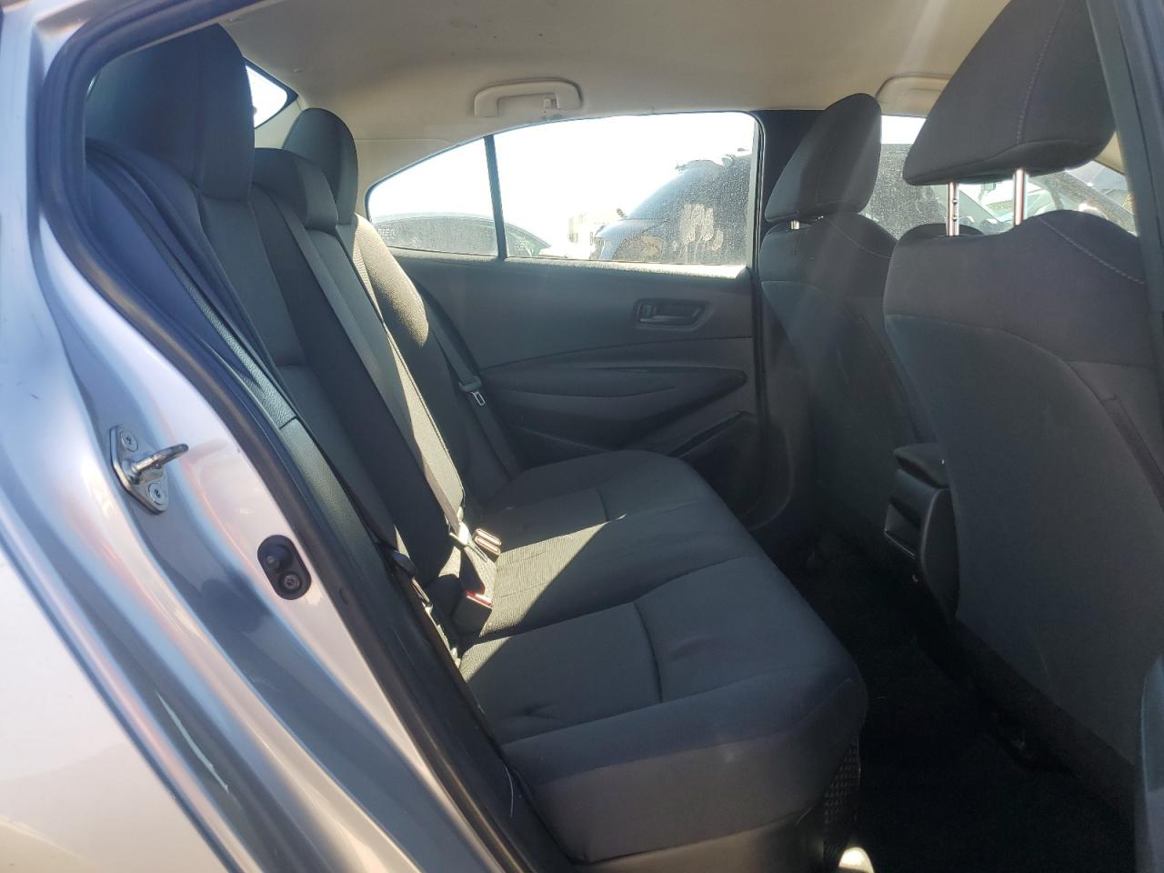 2022 TOYOTA COROLLA LE VIN:JTDEAMDE5NJ050202