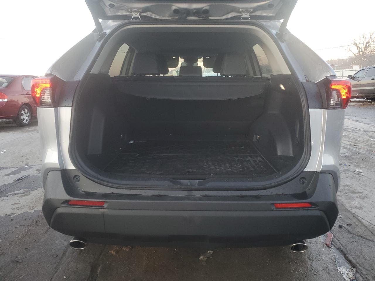 2024 TOYOTA RAV4 XLE PREMIUM VIN:4T3B6RFV7RU160707