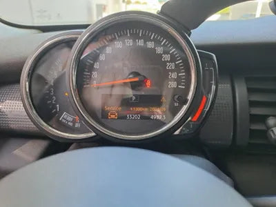 2019 MINI Cooper VIN: