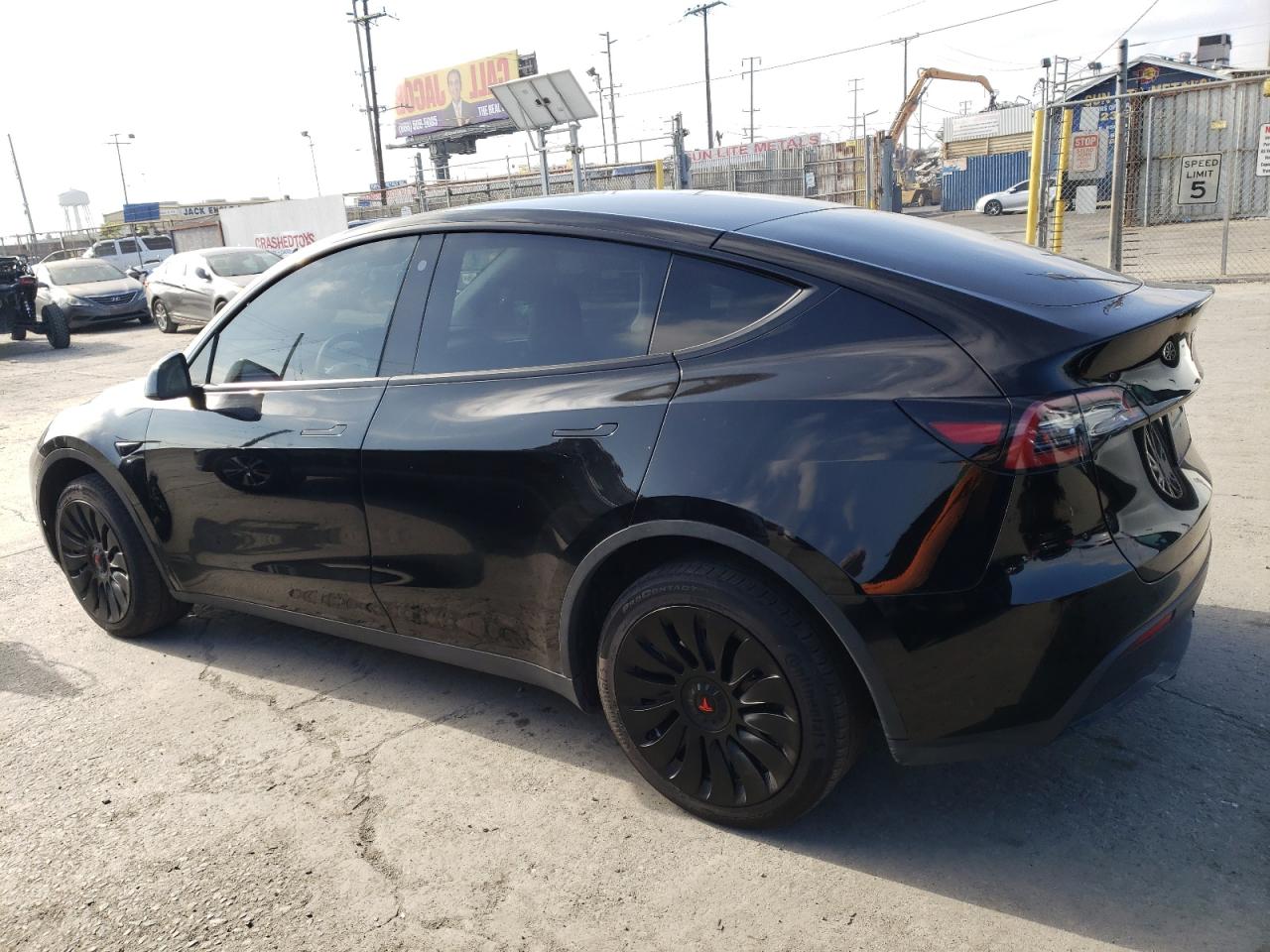 2023 TESLA MODEL Y  VIN:7SAYGDEE2PF748581