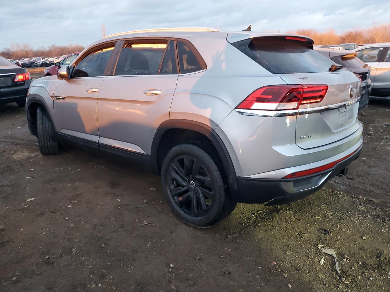 2022 VOLKSWAGEN ATLAS CROSS SPORT SE VIN:1V2KE2CA7NC222470