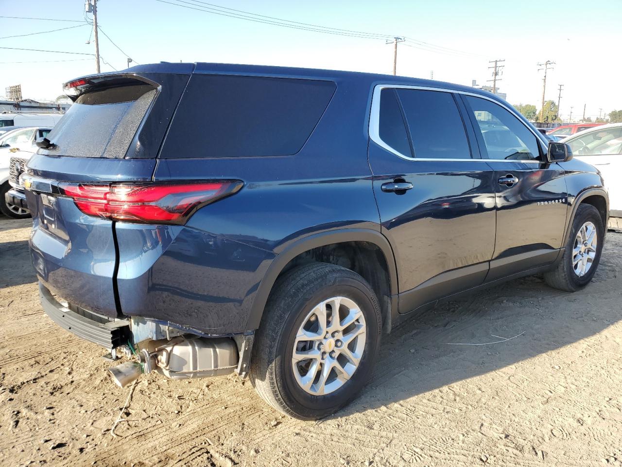 2022 CHEVROLET TRAVERSE LS VIN:1GNERFKWXNJ136631