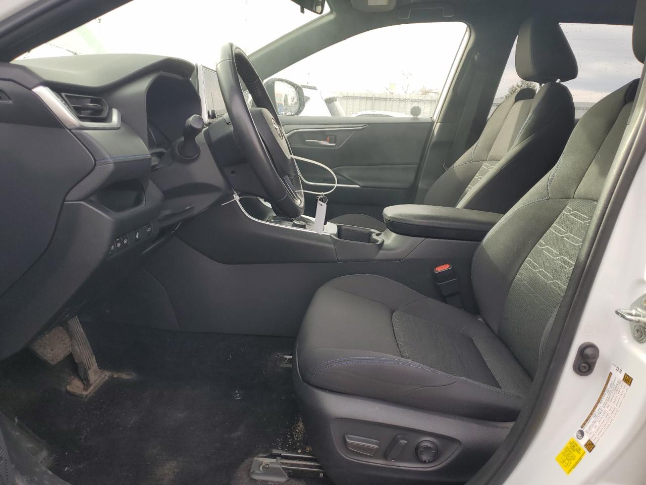 2024 TOYOTA RAV4 SE VIN:JTM16RFV9RJ043348