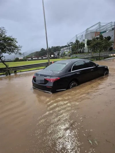 2023 Mercedes-Benz S 450 VIN: