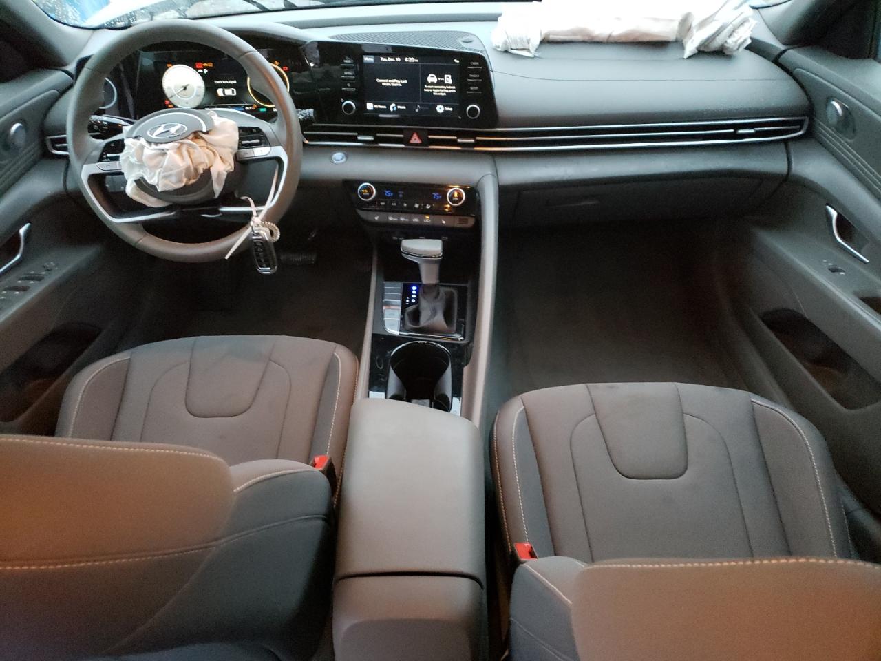 2022 HYUNDAI ELANTRA SEL VIN:KMHLN4AG7NU337908