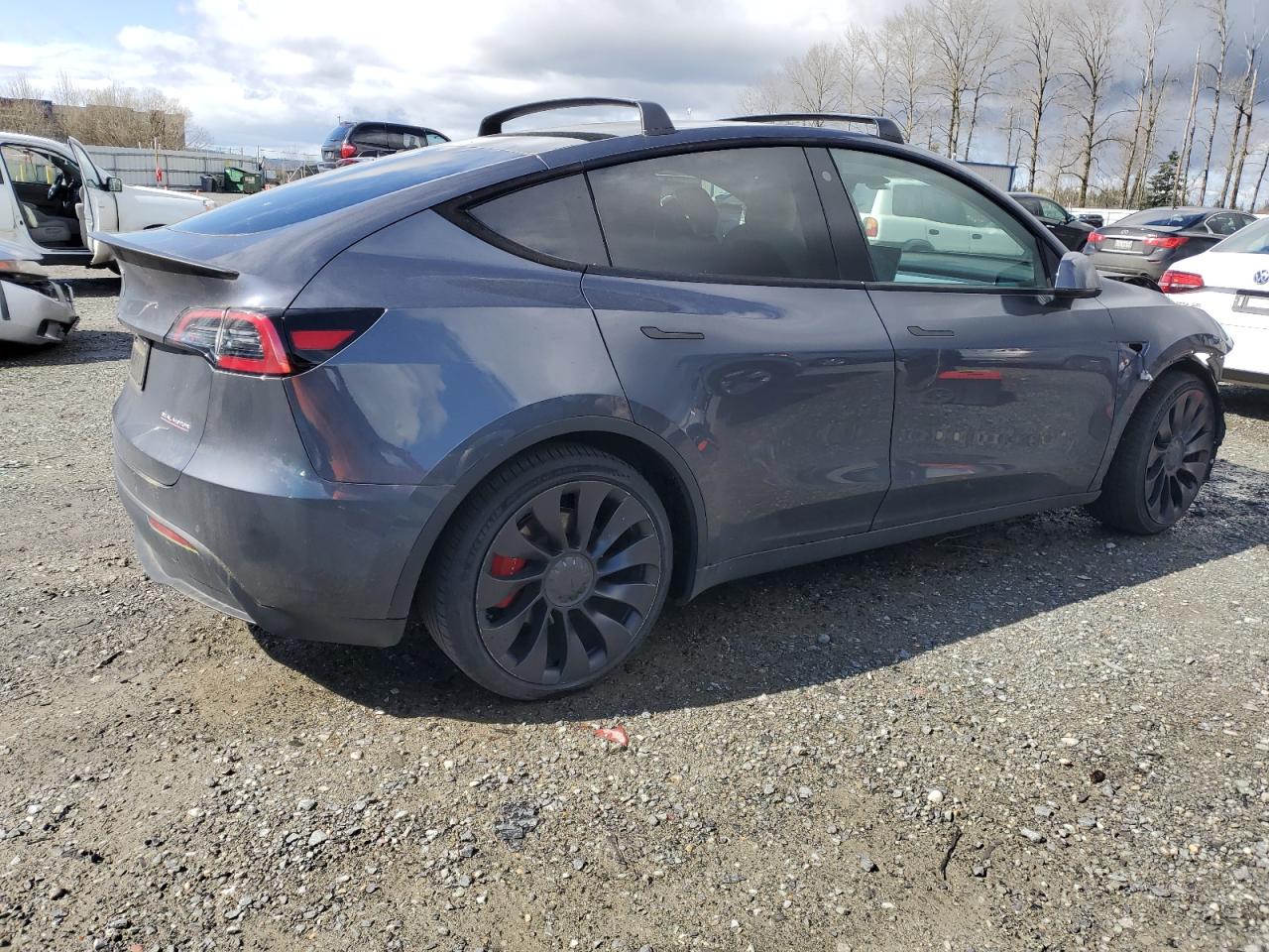 2022 TESLA MODEL Y  VIN:7SAYGDEF4NF523021