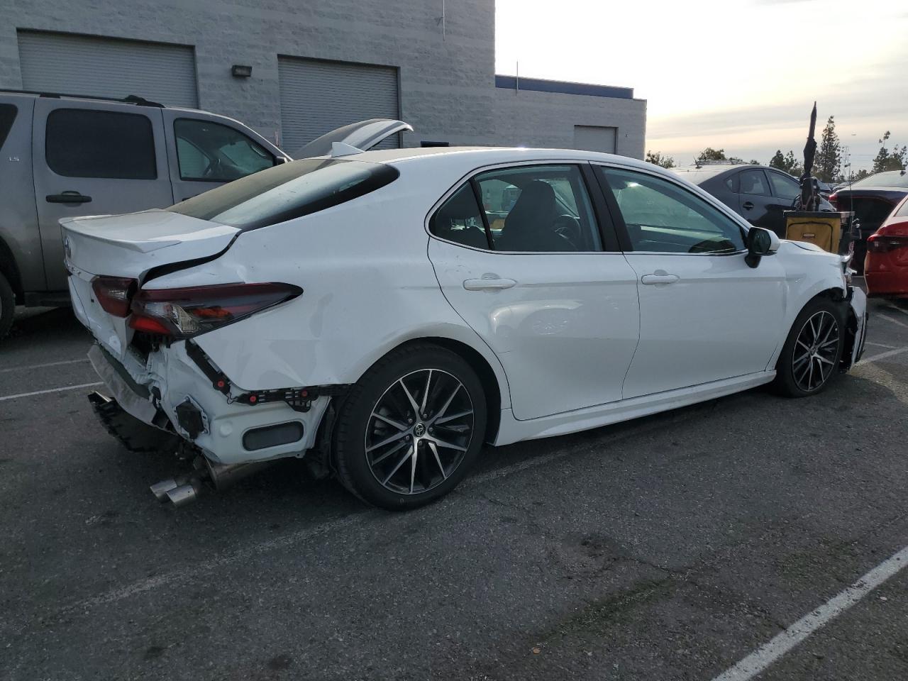 2024 TOYOTA CAMRY SE NIGHT SHADE VIN:4T1G11AK9RU859039