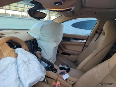 2015 Porsche Panamera VIN: