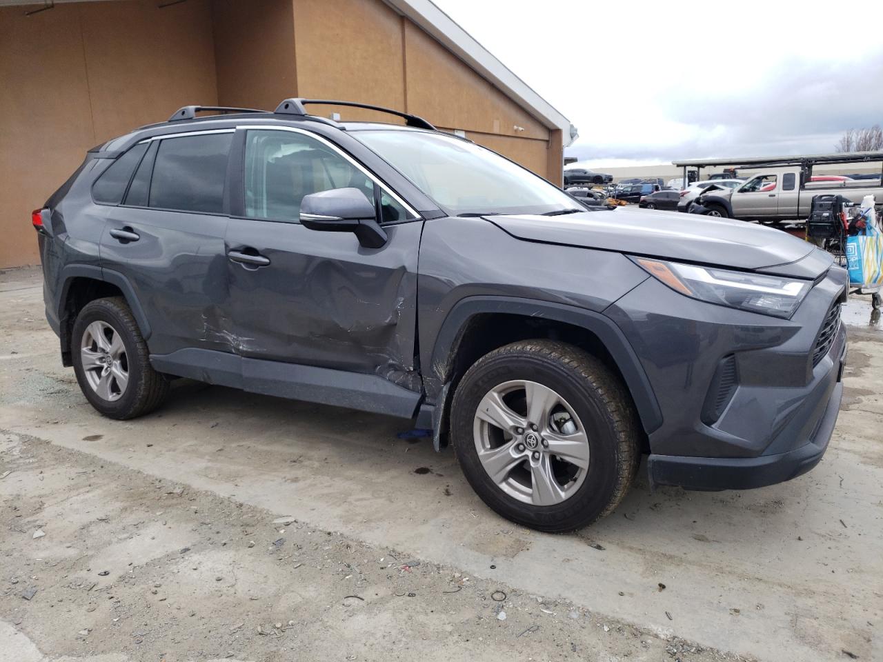 2023 TOYOTA RAV4 XLE VIN:2T3W1RFVXPW246123