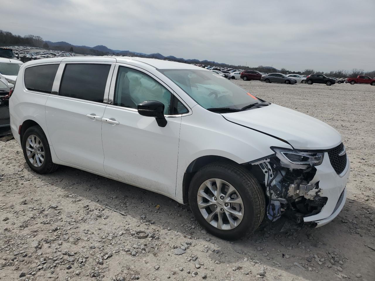 2024 CHRYSLER PACIFICA TOURING L VIN:2C4RC3BG2RR181664