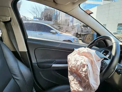 2015 Volvo S60 YV1FS84BBF2356925 VIN:YV1FS84BBF2356925