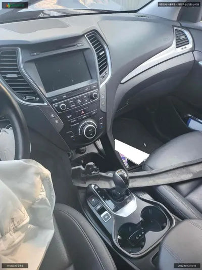 2017 Hyundai Santa FE KMHSW81UDJU824185 VIN:KMHSW81UDJU824185