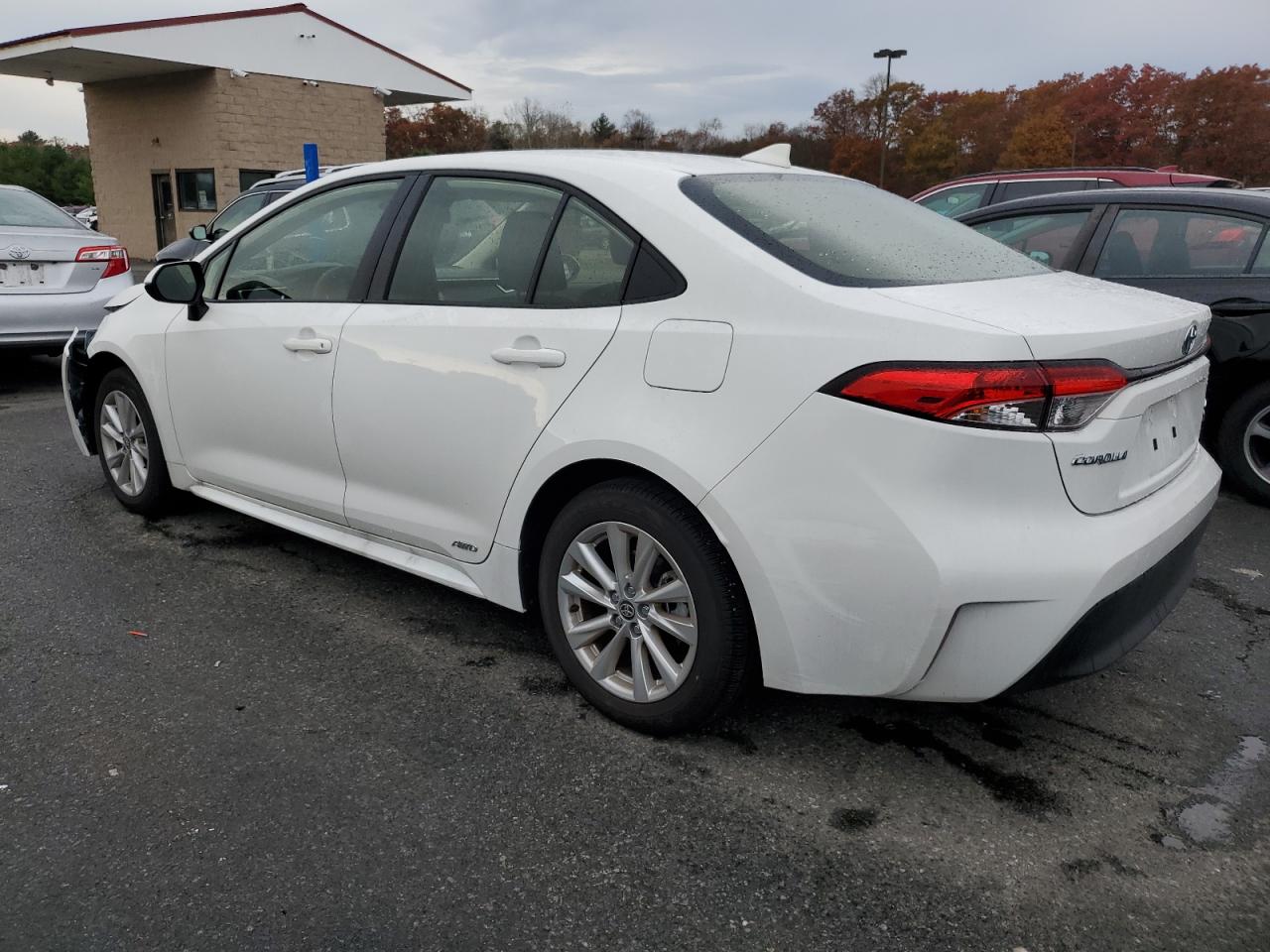 2024 TOYOTA COROLLA LE VIN:JTDBDMHE7R3014168