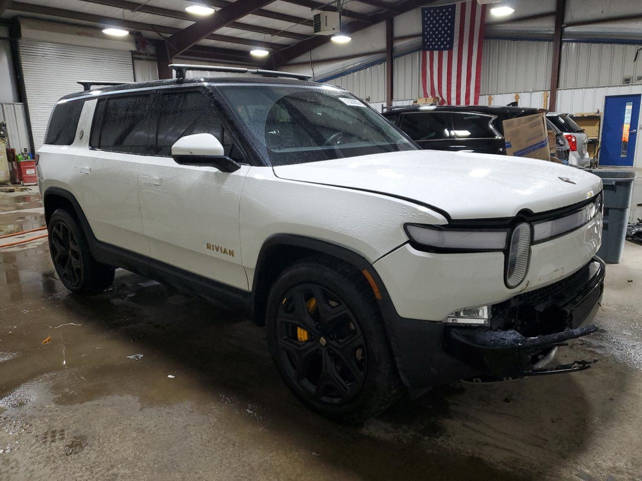 2022 RIVIAN R1S LAUNCH EDITION VIN:7PDSGABL4NN002354