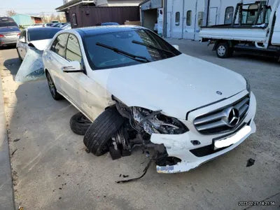 2016 Mercedes-Benz E 250 286KMWDDHF9HB4GB3 VIN:286KMWDDHF9HB4GB3