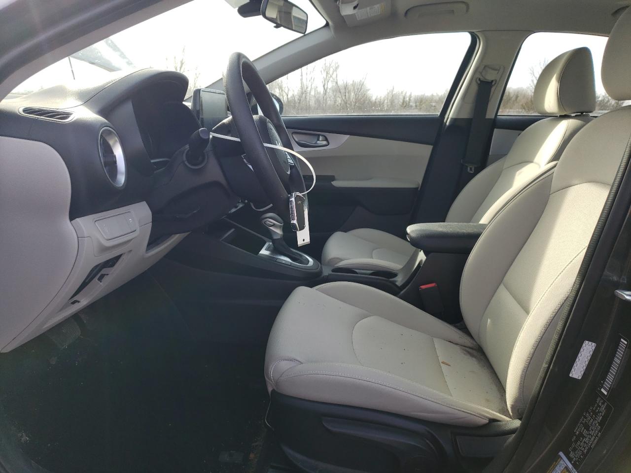 2022 KIA FORTE FE VIN:3KPF24AD8NE458168