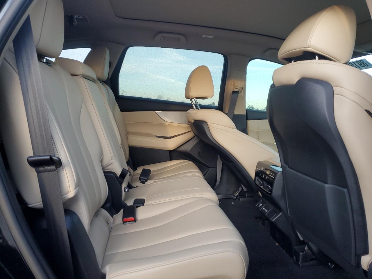 2022 ACURA MDX  VIN:5J8YE1H30NL022211