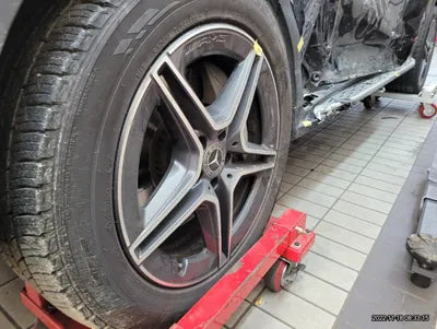 2020 Mercedes-Benz GLC 300 VIN: