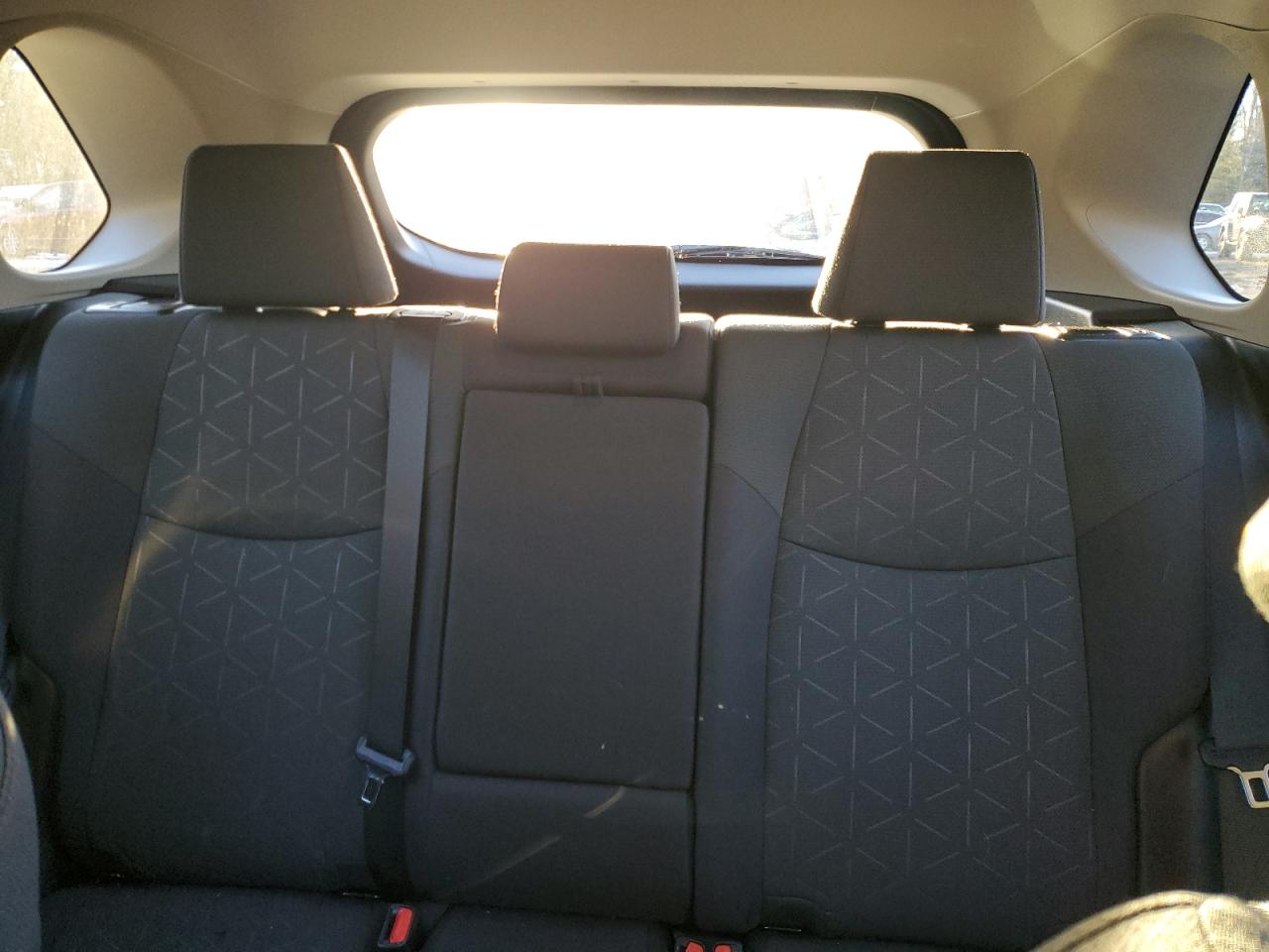 2024 TOYOTA RAV4 XLE VIN:2T3P1RFV4RC437108