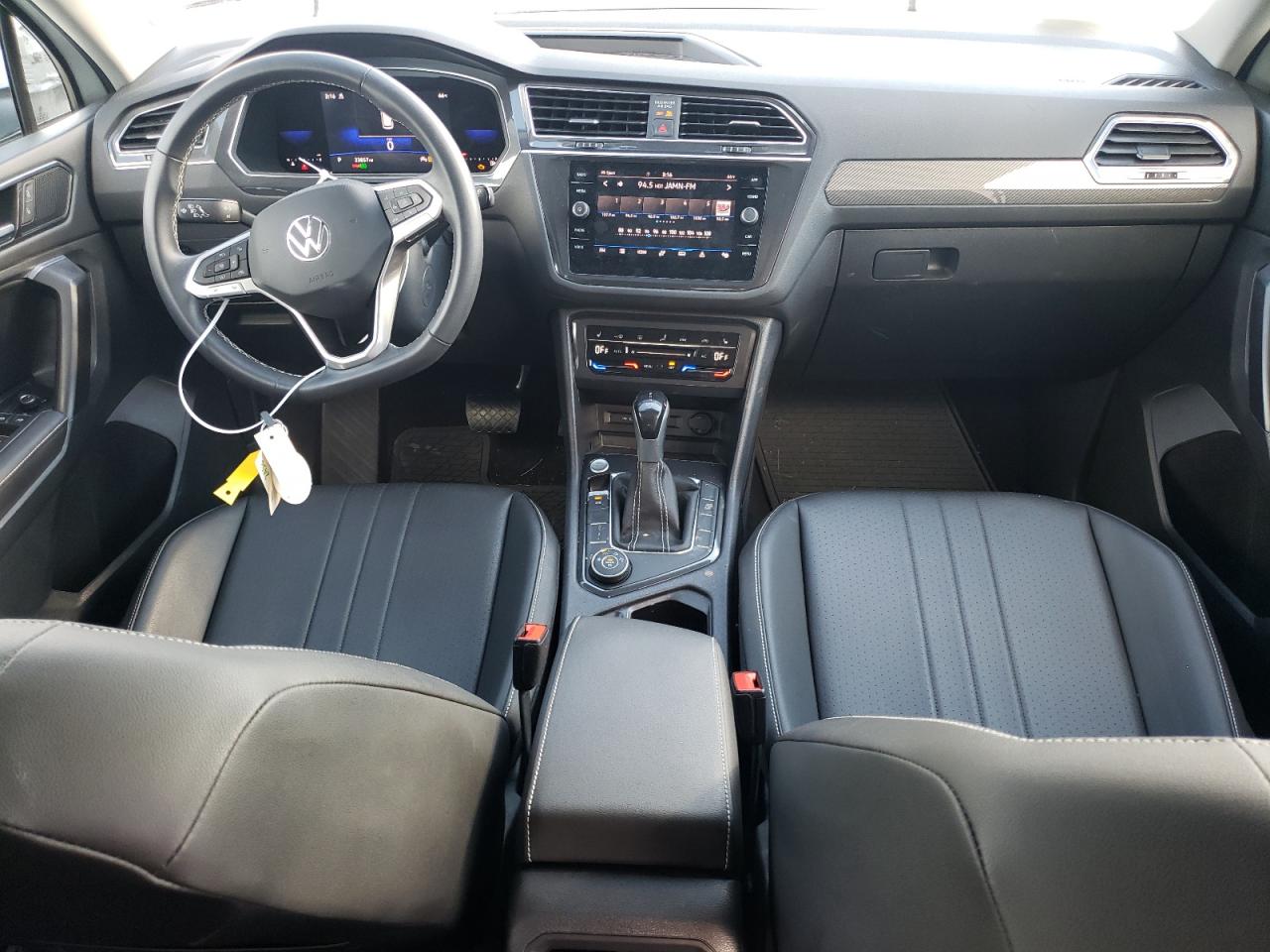 2023 VOLKSWAGEN TIGUAN SE VIN:3VVMB7AX2PM027824