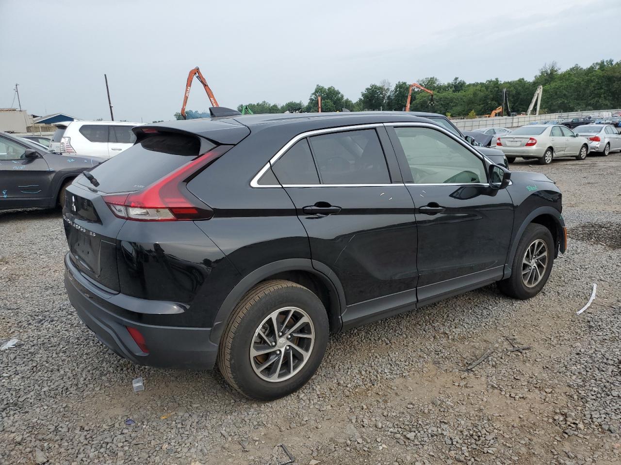 2022 MITSUBISHI ECLIPSE CROSS ES VIN:JA4ATUAA0NZ055233