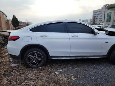 2020 Mercedes-Benz GLC 300 W1N0J5DB0LF831403 VIN:W1N0J5DB0LF831403