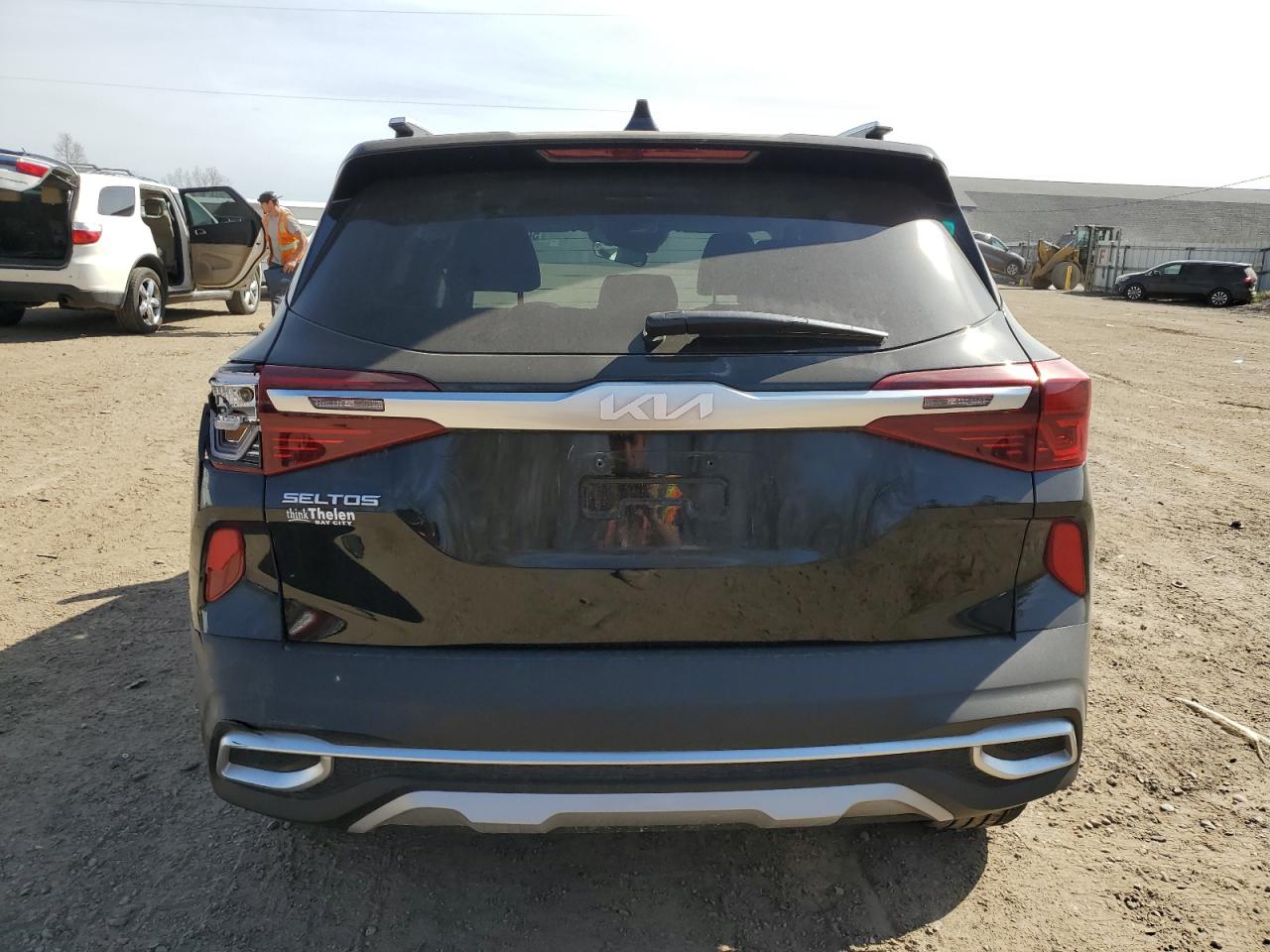 2023 KIA SELTOS SX VIN:KNDETCA26P7435461