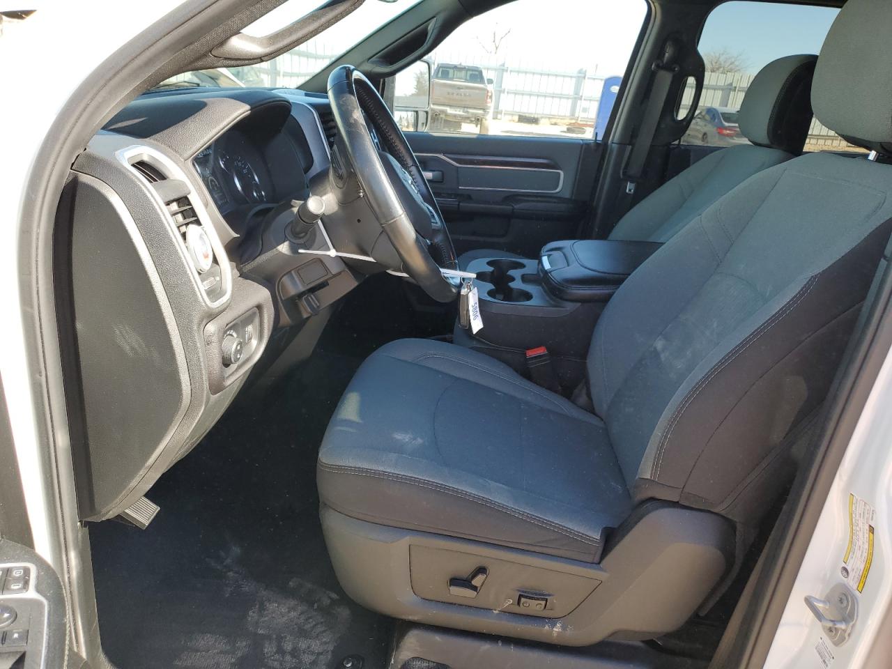 2023 RAM 3500 BIG HORN VIN:3C63RRHL1PG541870