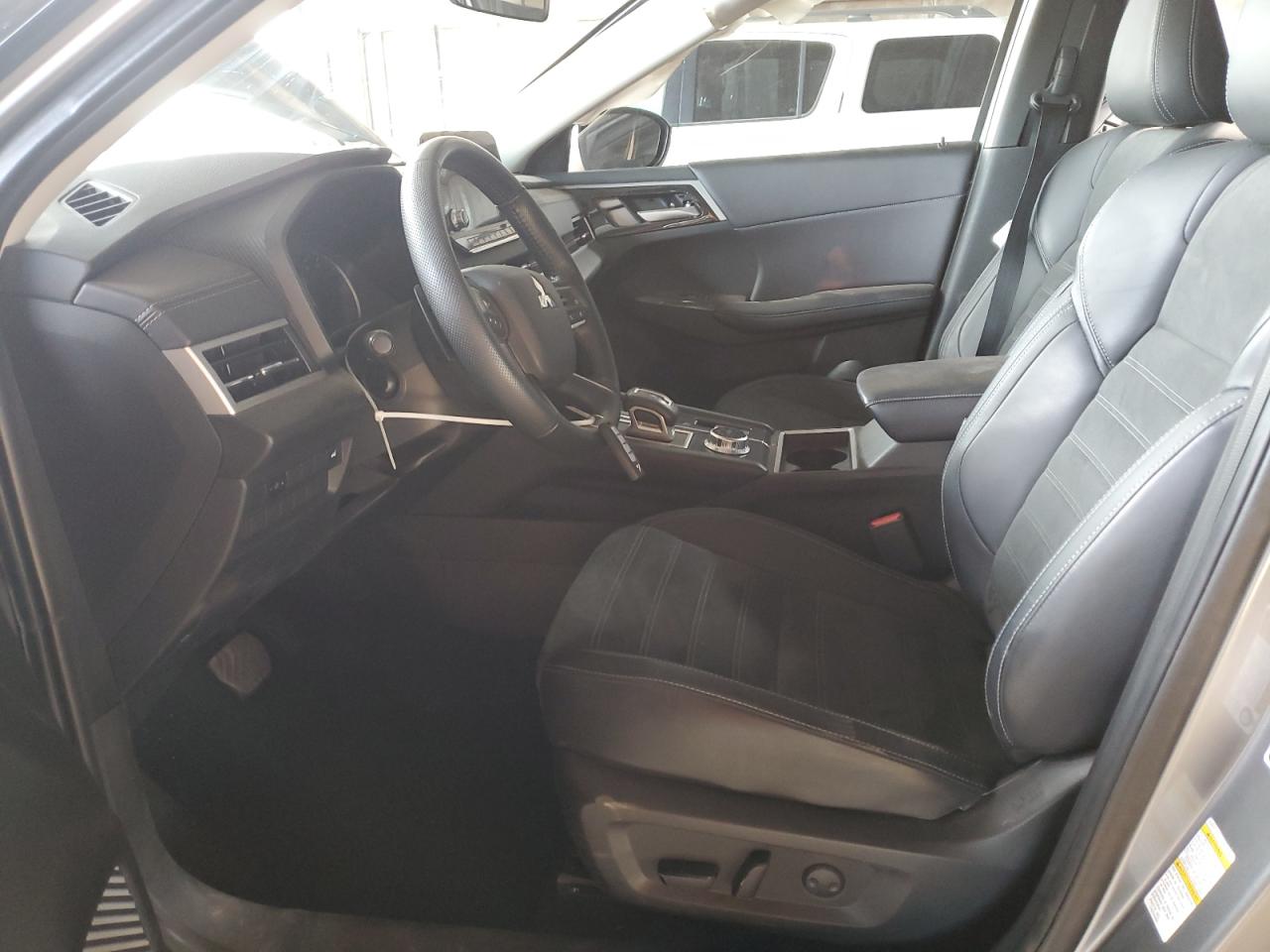 2023 MITSUBISHI OUTLANDER SE VIN:JA4J3UA88PZ061961