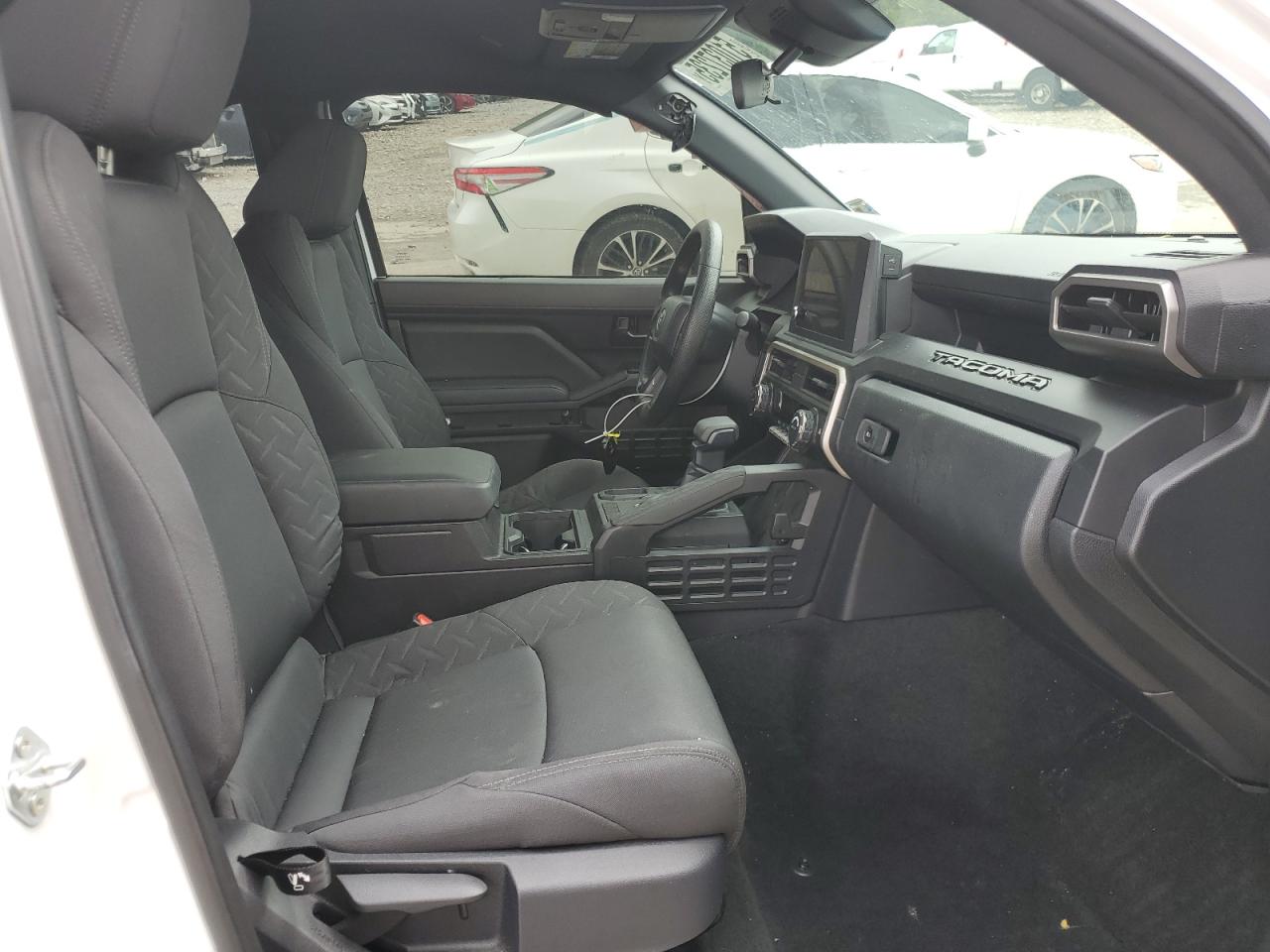 2024 TOYOTA TACOMA XTRACAB VIN:3TYJDAHNXRT007423