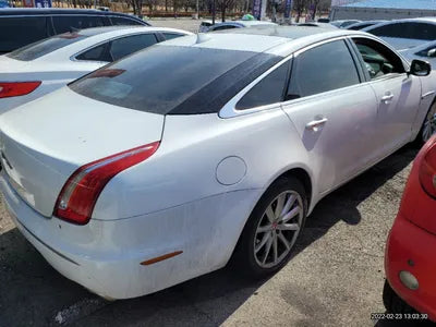 2014 Jaguar XJ VIN: