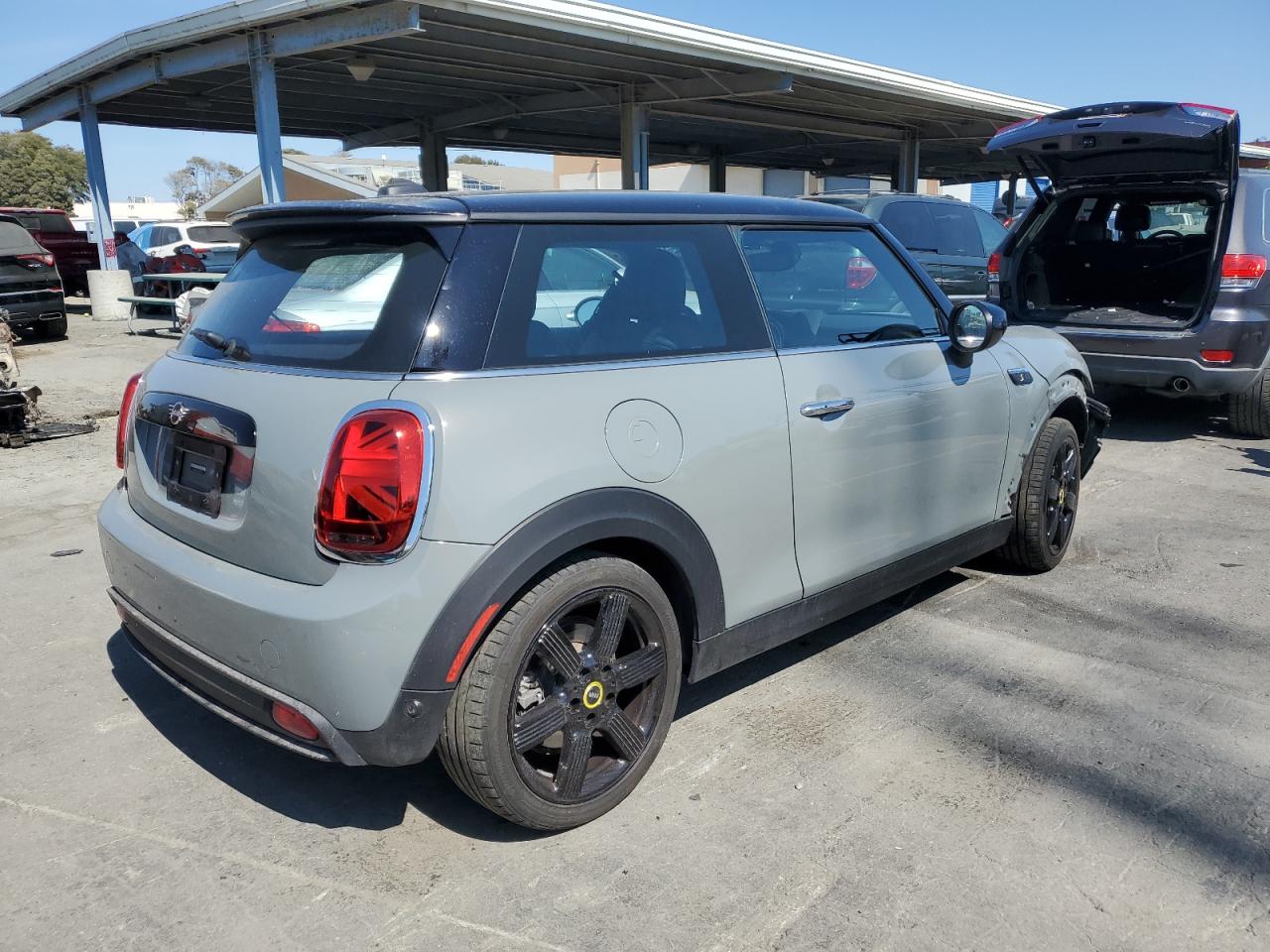 2023 MINI COOPER SE VIN:WMW13DJ0XP2T69798