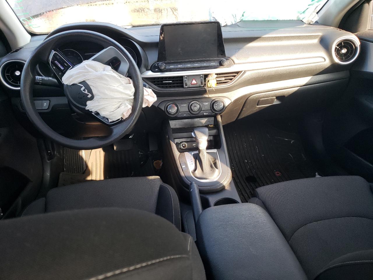 2023 KIA FORTE LX VIN:3KPF24AD9PE536329