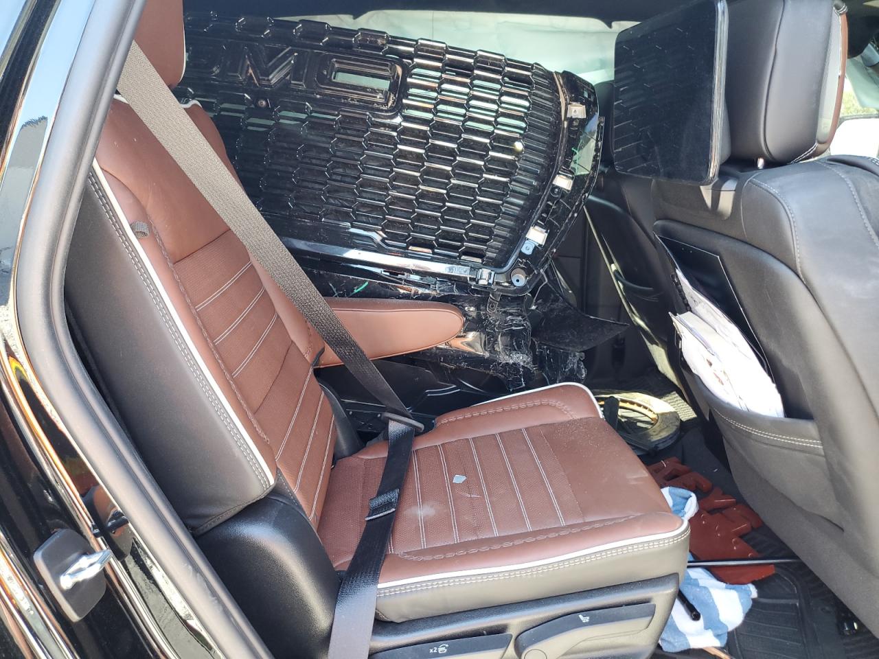 2024 GMC YUKON DENALI ULTIMATE VIN:1GKS2EKL2RR157873