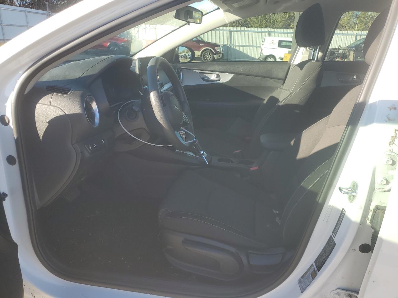 2023 KIA FORTE LX VIN:3KPF24AD5PE540412