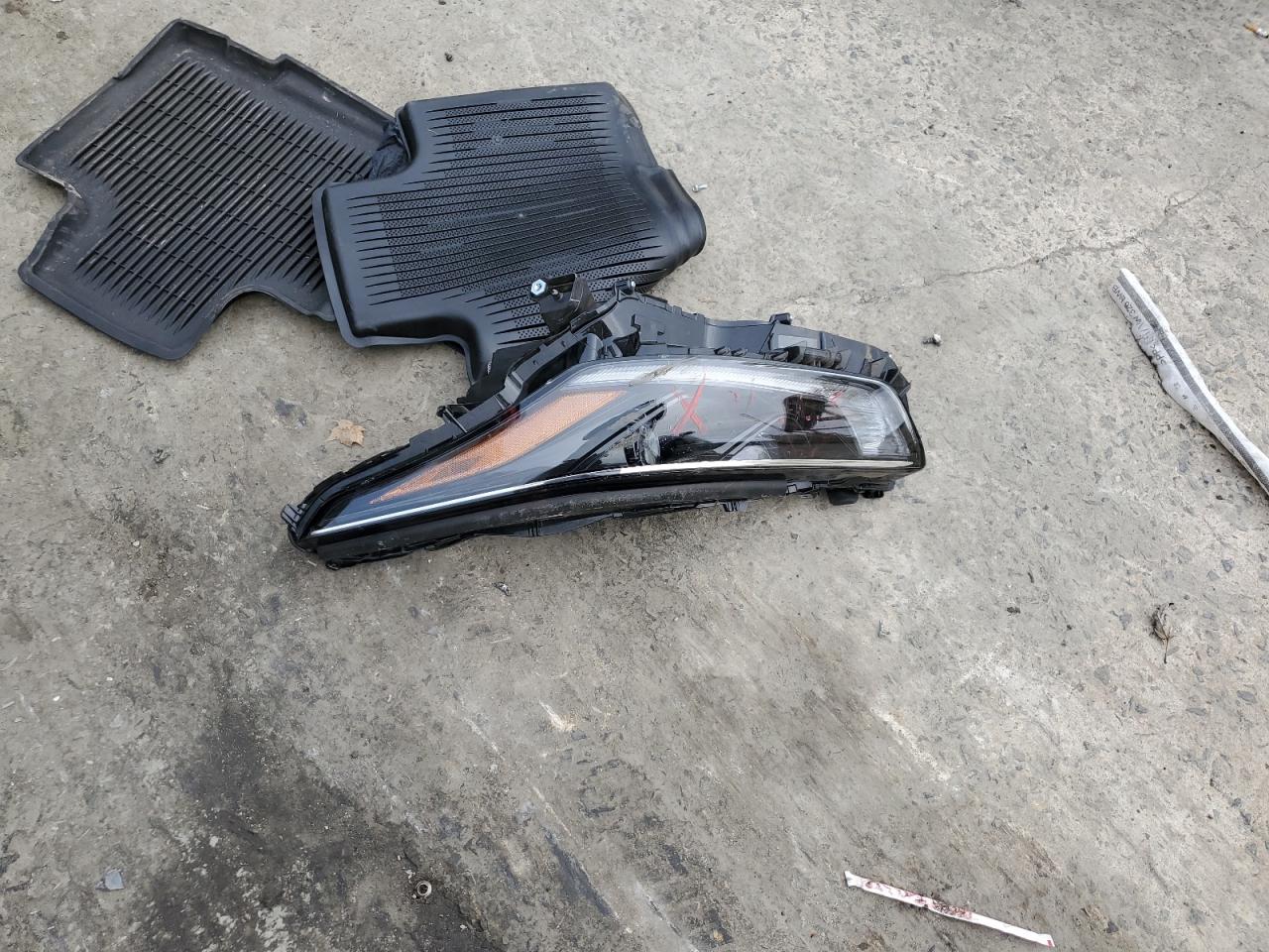 2022 TOYOTA HIGHLANDER XLE VIN:5TDGZRBH3NS570302