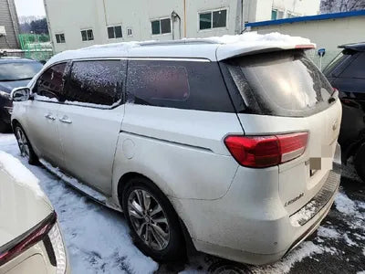 2015 Kia Carnival VIN: