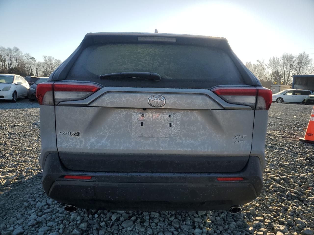 2024 TOYOTA RAV4 XLE VIN:2T3P1RFV1RW463678