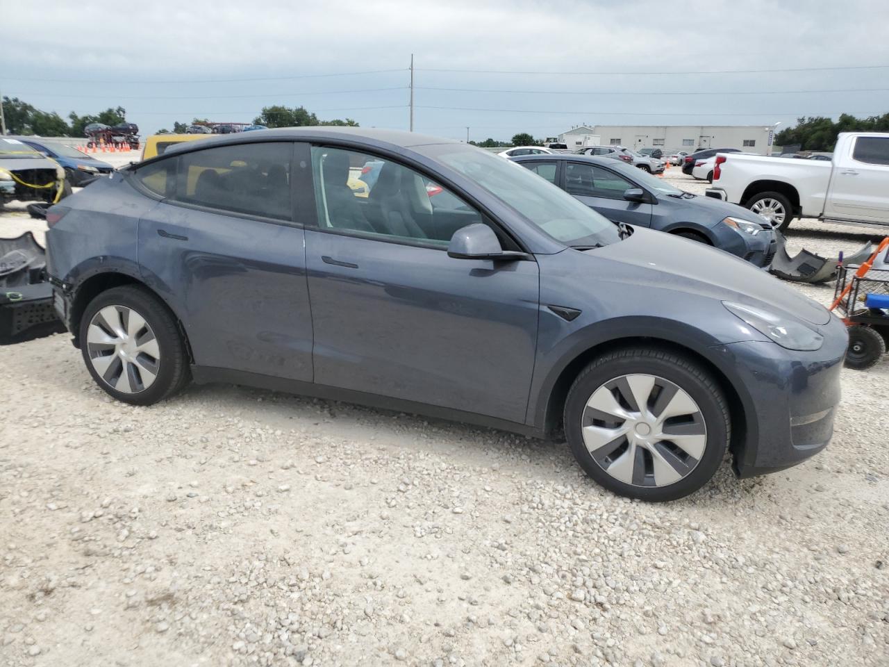 2023 TESLA MODEL Y  VIN:7SAYGDEE7PA207488