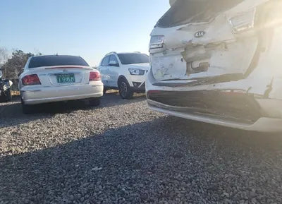 2016 Kia Carnival KNAMC81ABGS123373 VIN:KNAMC81ABGS123373