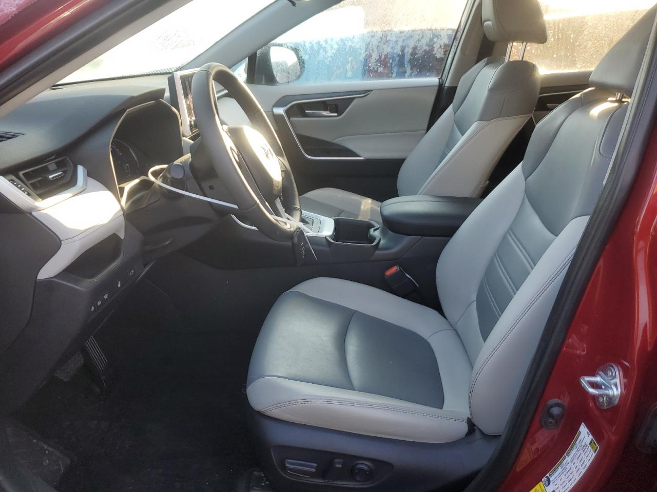 2024 TOYOTA RAV4 XLE PREMIUM VIN:2T3B6RFV1RW054110