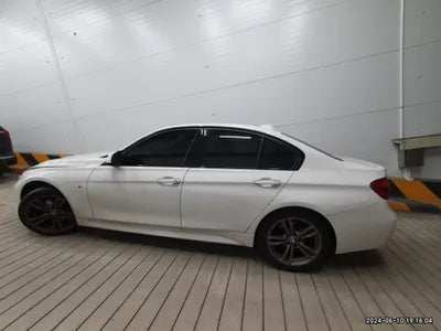 2015 BMW 320 VIN: