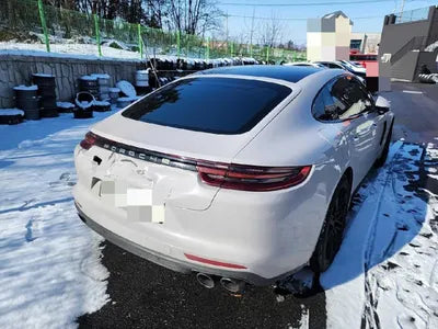 2019 Porsche Panamera VIN: