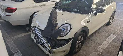 2015 MINI Cooper VIN: