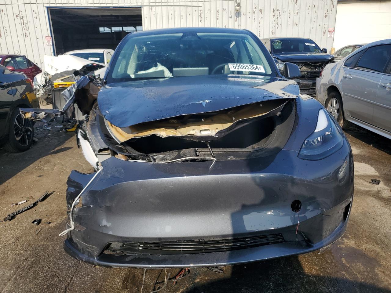 2023 TESLA MODEL Y  VIN:7SAYGDEF4PF917833