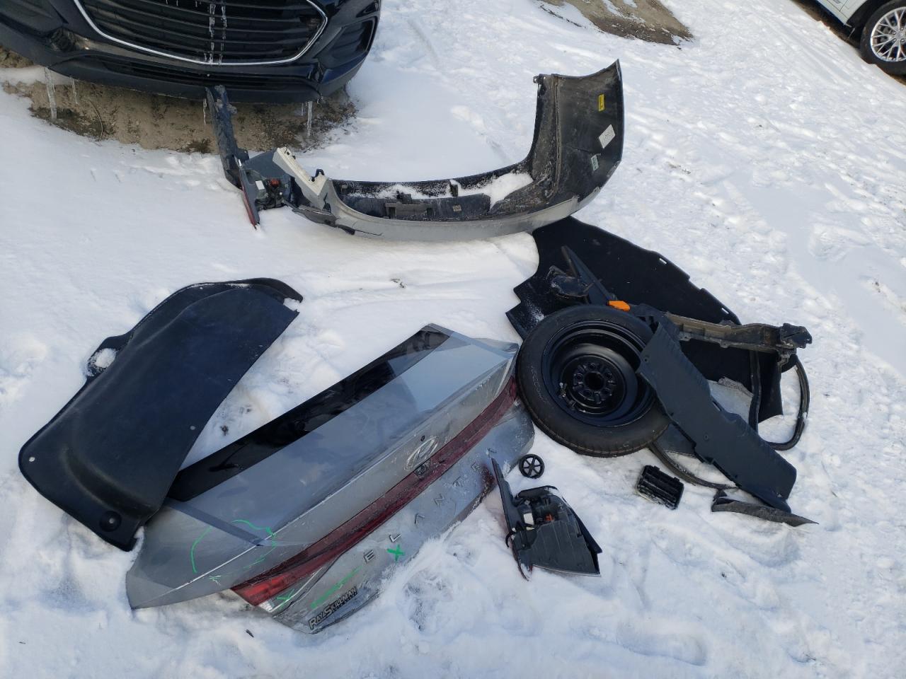 2022 HYUNDAI ELANTRA SEL VIN:5NPLN4AG4NH065025