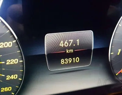 2019 Mercedes-Benz E 300 VIN: